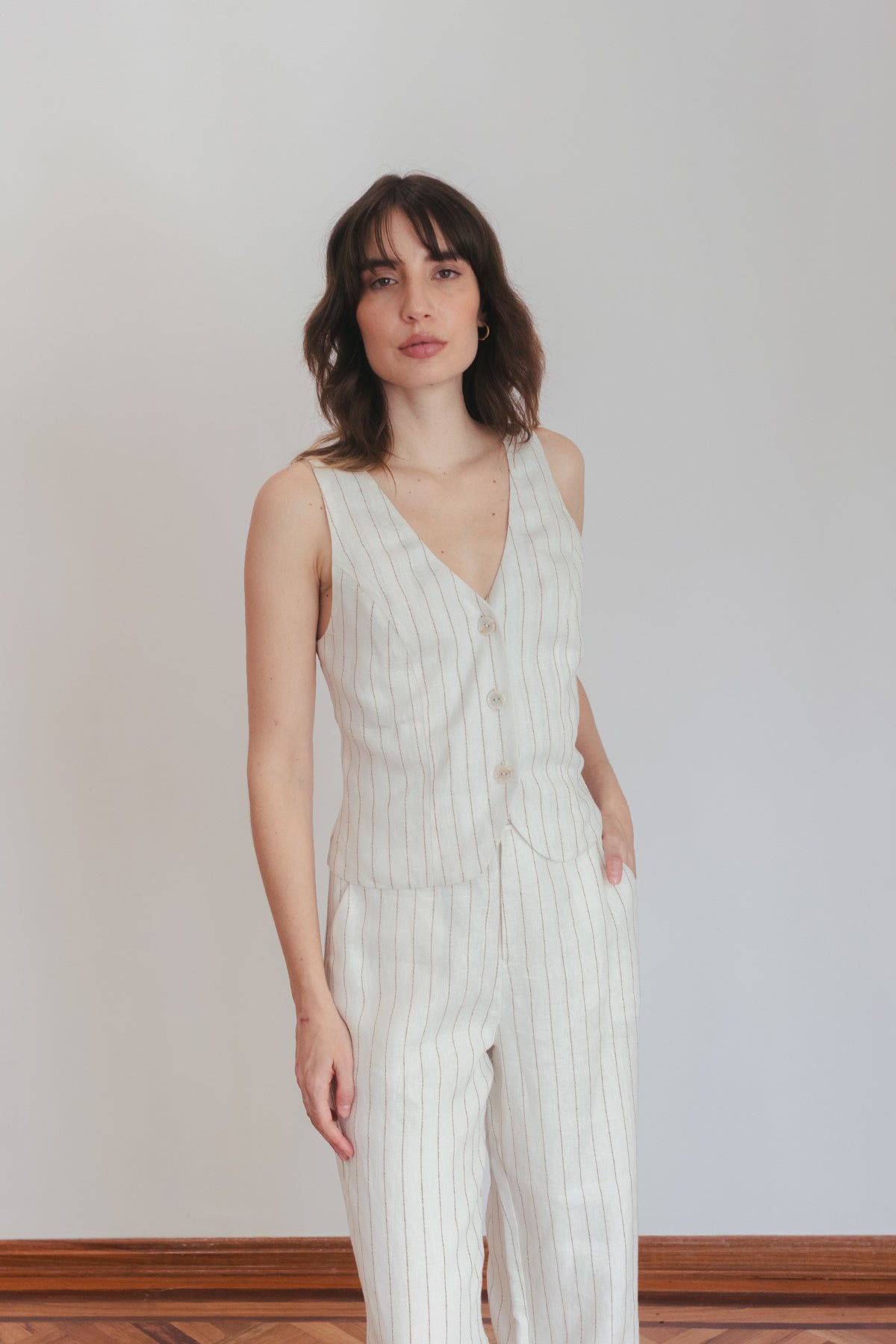 Blusas y Camisas Blancas de Lino para Mujer